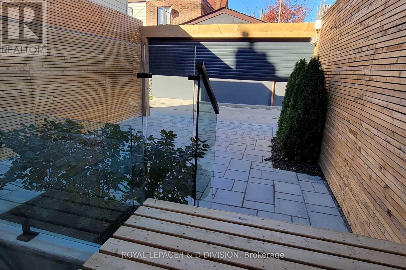 Lower - 26 Henderson Avenue, Toronto, Ontario  M6J 2B8 - Photo 10 - C12894954