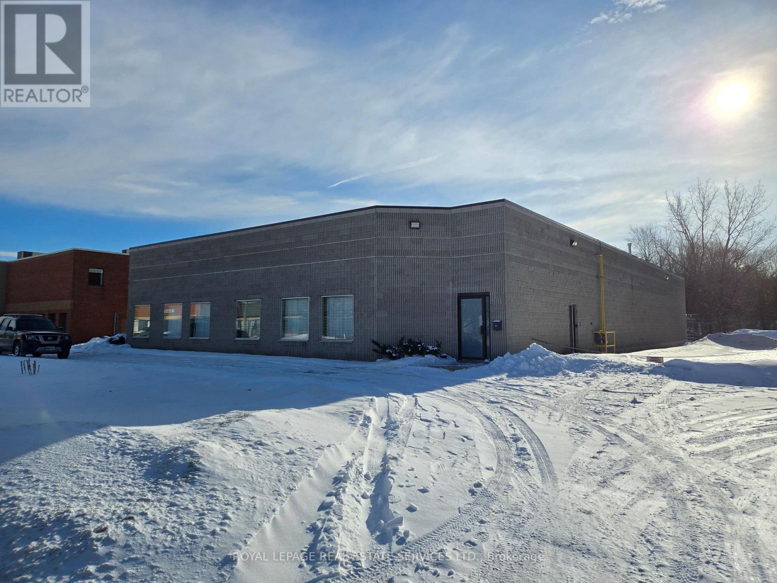 51 Skagway Avenue, Toronto (Cliffcrest), Ontario  M1M 3T9 - Photo 2 - E12894680