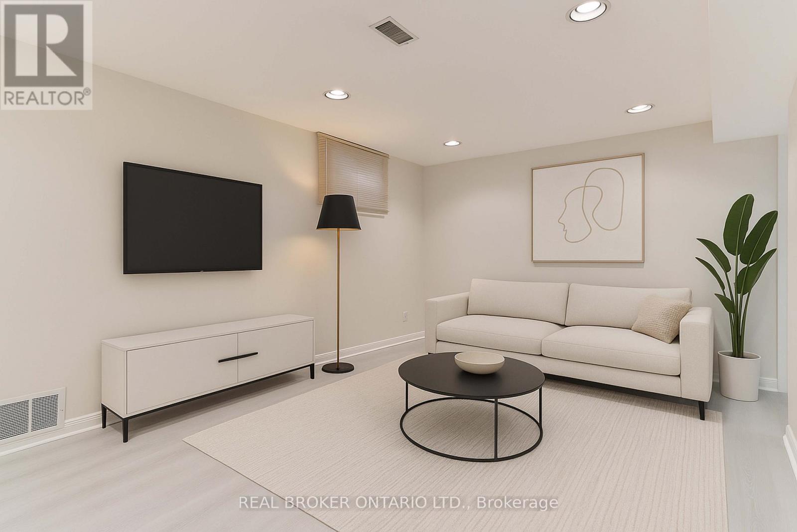 32 Christina Crescent, Toronto, Ontario  M1R 4H6 - Photo 19 - E12894830