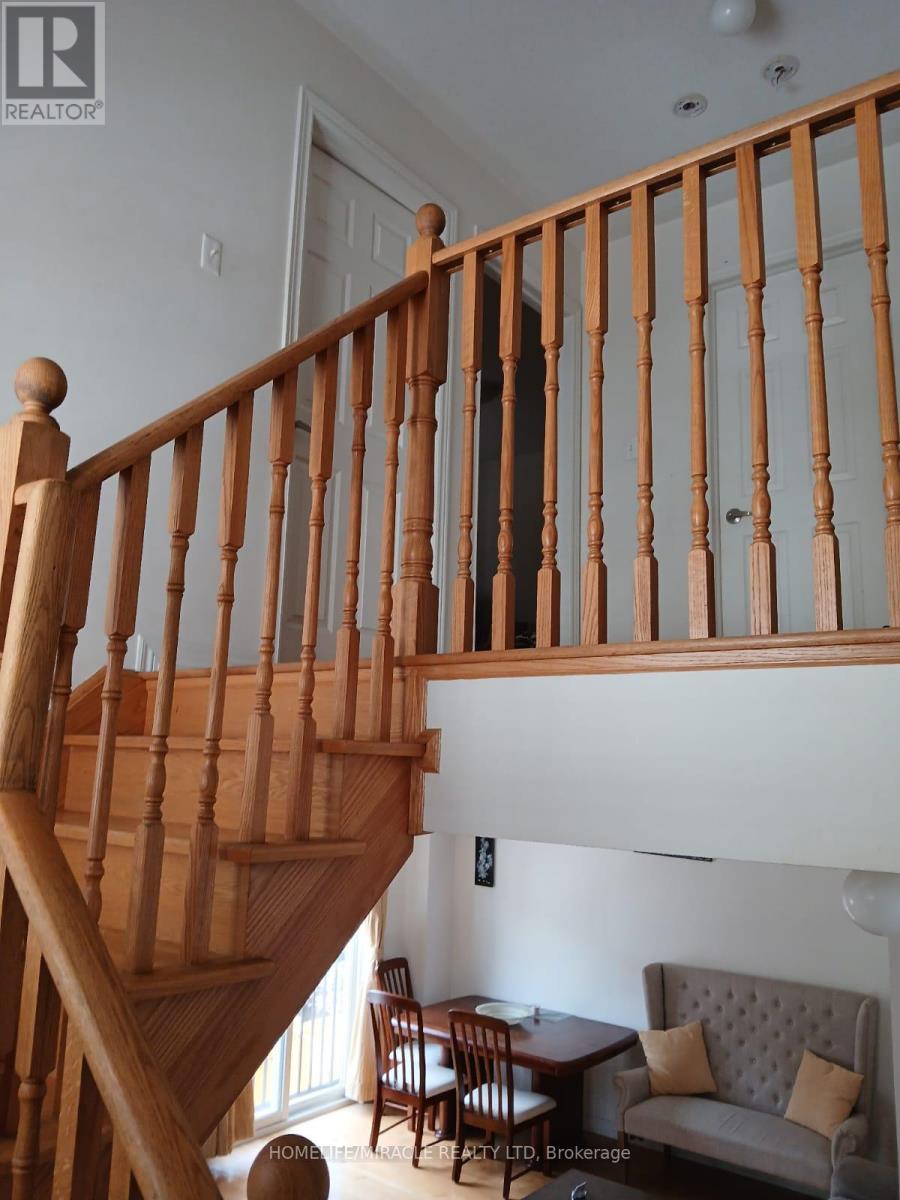 13 Vasto Lane, Toronto, Ontario  M1M 0C6 - Photo 12 - E12894910