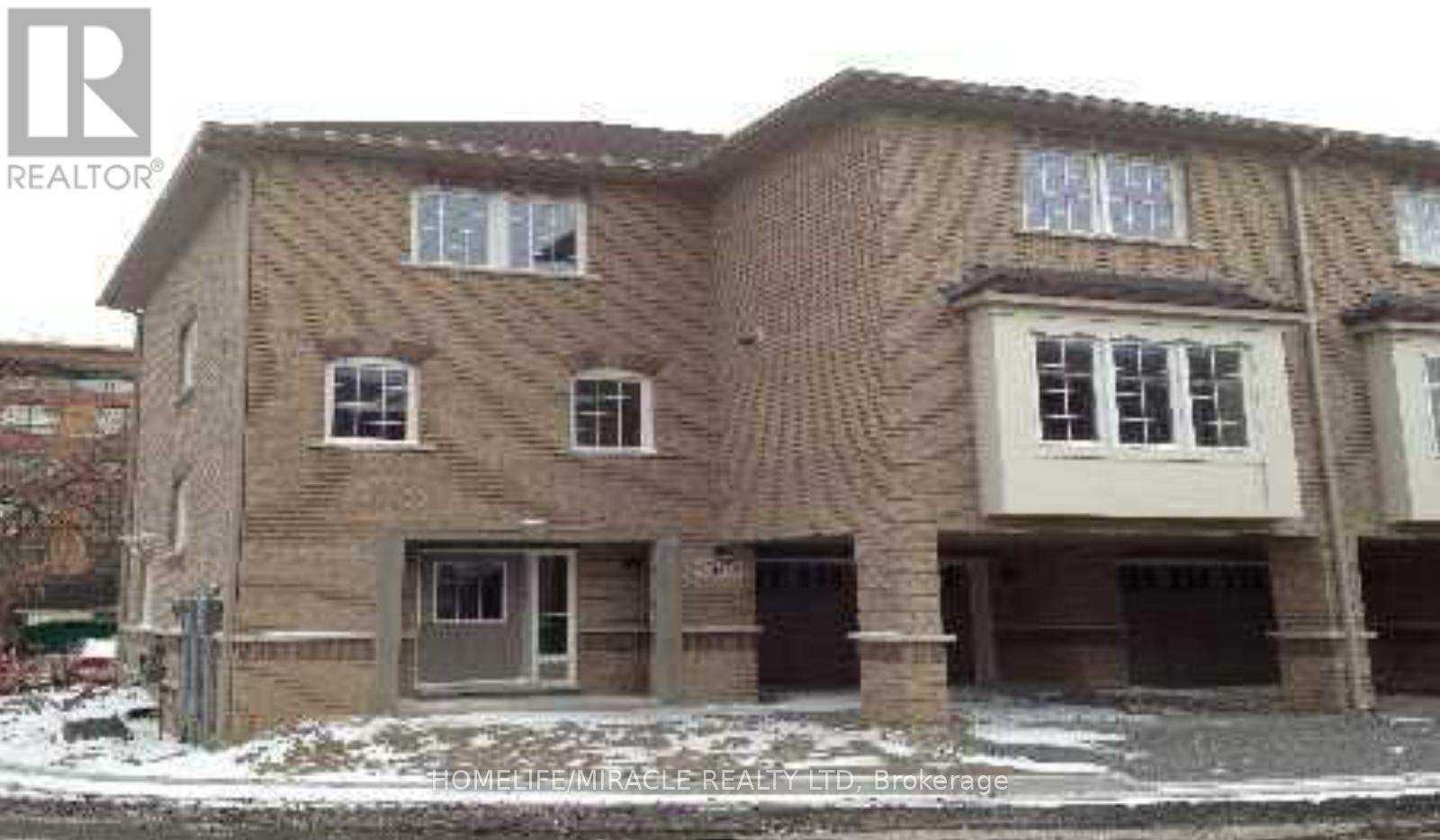 13 Vasto Lane, Toronto, Ontario  M1M 0C6 - Photo 3 - E12894910