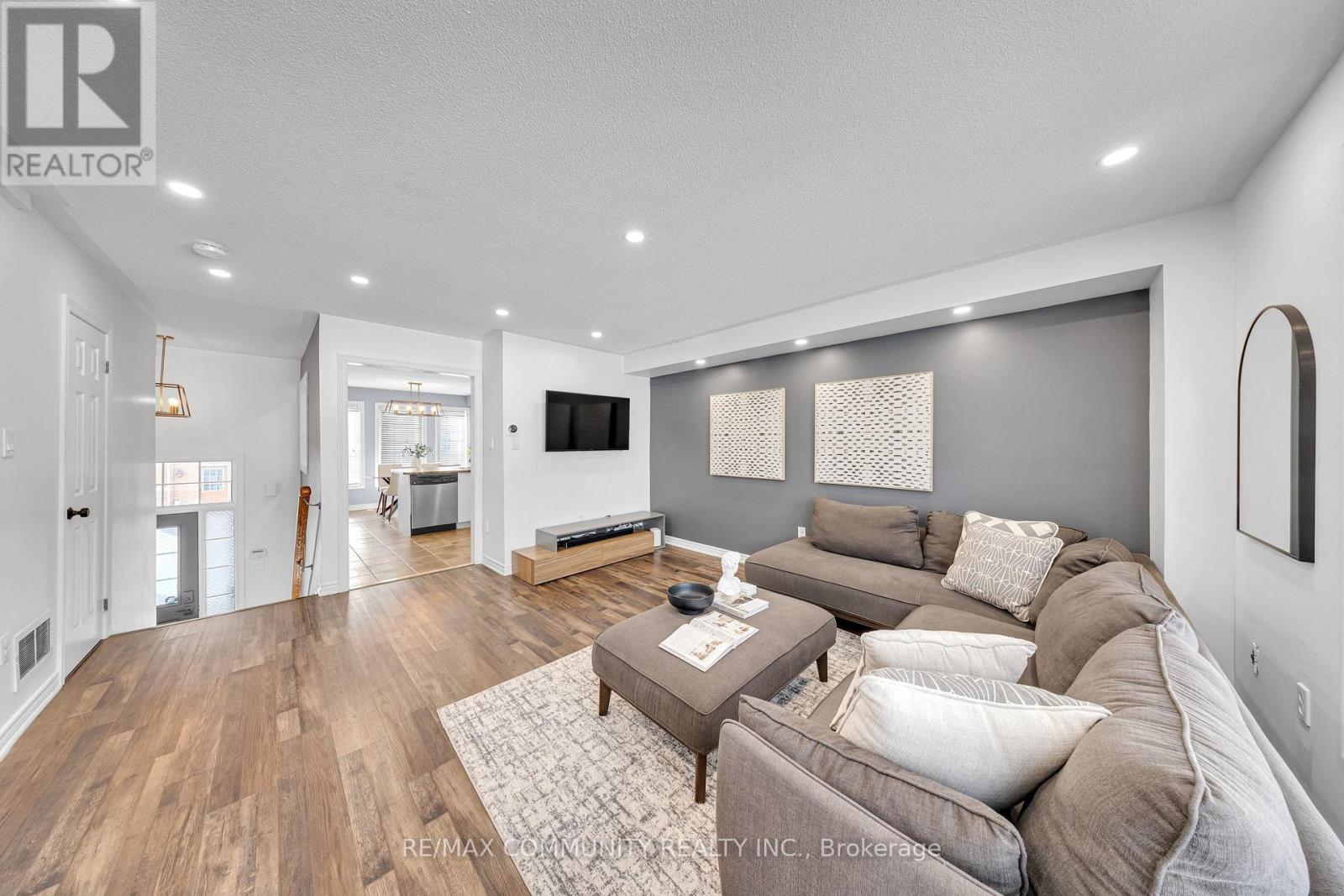 28 Ignatius Lane, Toronto, Ontario  M1E 0A3 - Photo 6 - E12894926