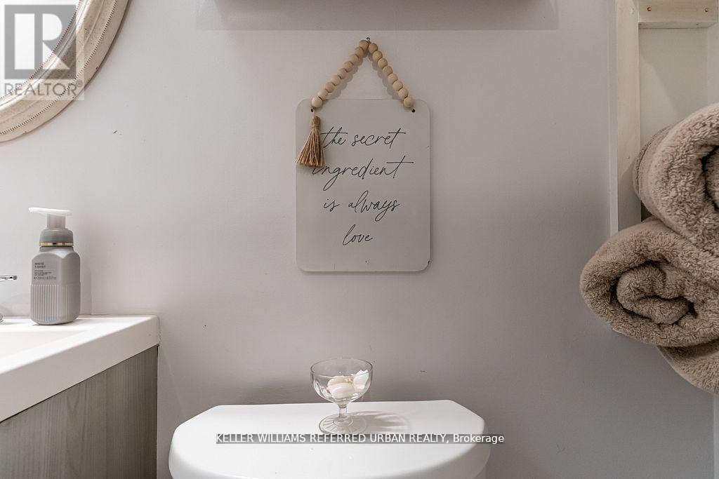 B - 707 Annland Street, Pickering, Ontario  L1W 1A9 - Photo 17 - E12894932