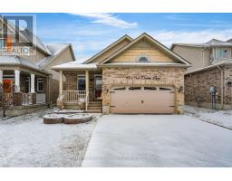 11 RED CEDAR LANE, Essa, Ontario