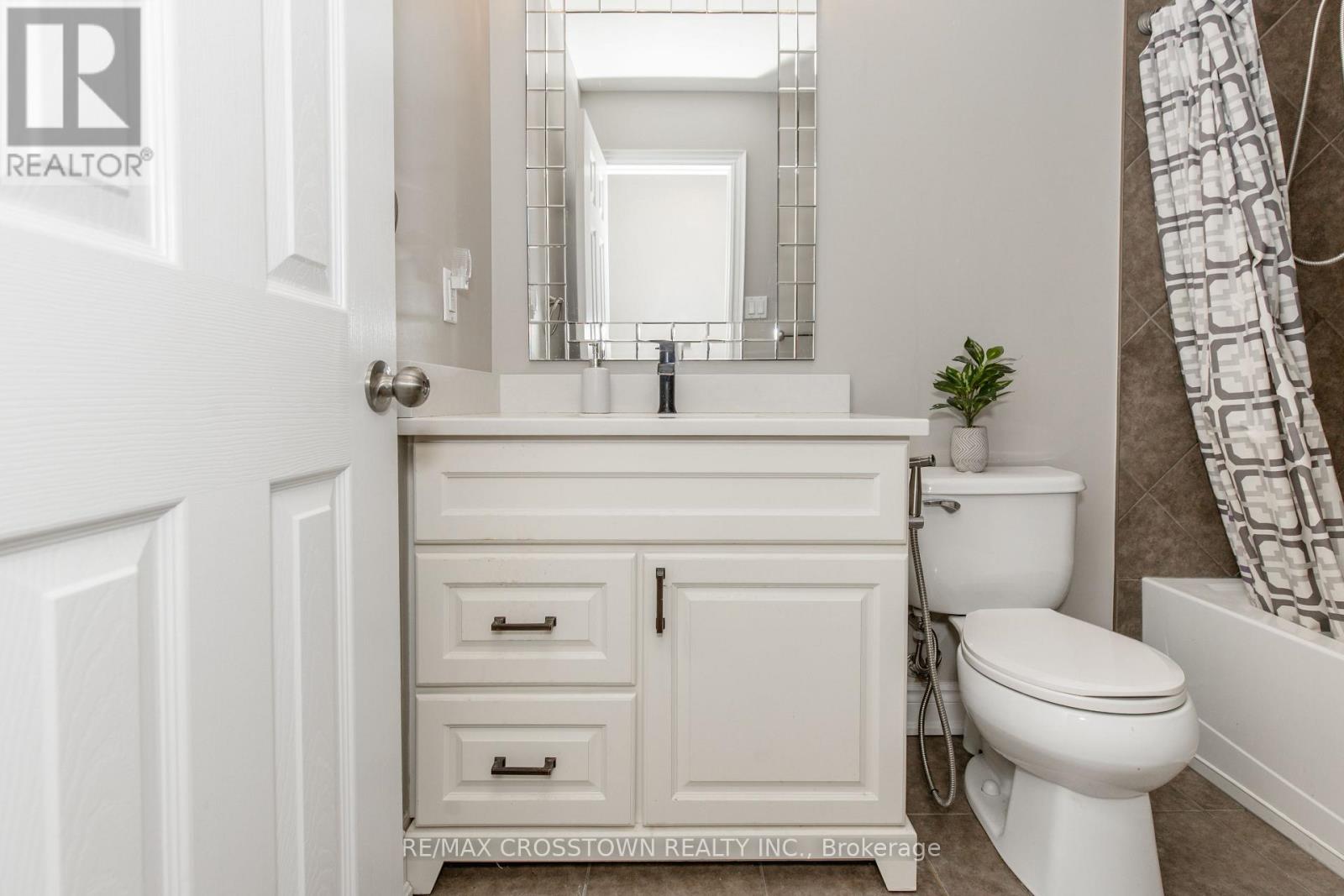 996 Booth Avenue, Innisfil, Ontario  L9S 0A4 - Photo 29 - N12894764