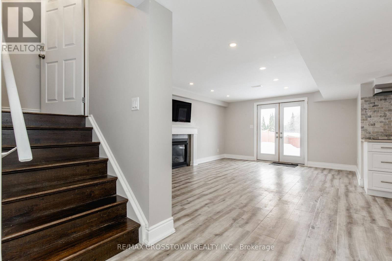 996 Booth Avenue, Innisfil, Ontario  L9S 0A4 - Photo 31 - N12894764