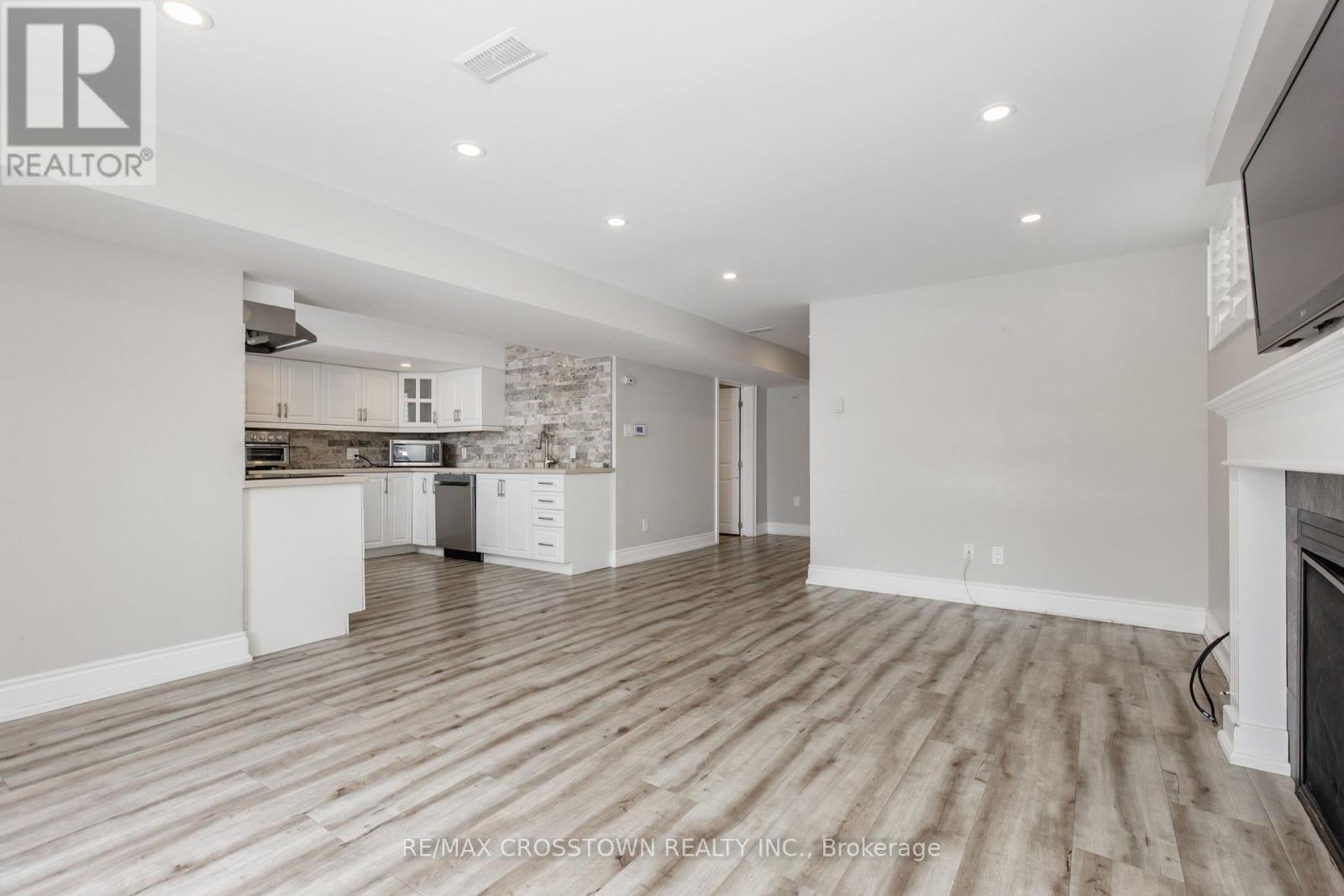 996 Booth Avenue, Innisfil, Ontario  L9S 0A4 - Photo 34 - N12894764