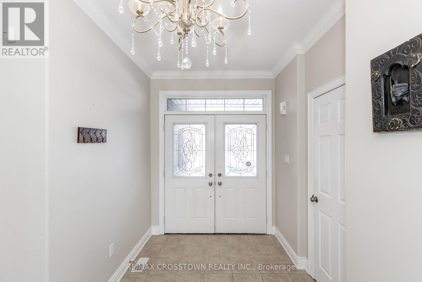 996 Booth Avenue, Innisfil, Ontario  L9S 0A4 - Photo 4 - N12894764