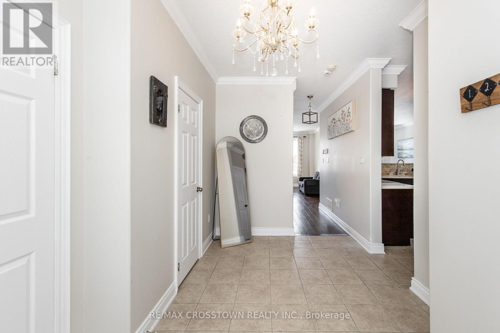 996 Booth Avenue, Innisfil, Ontario  L9S 0A4 - Photo 5 - N12894764