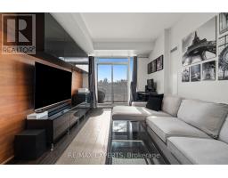 420 - 4700 HIGHWAY 7, Vaughan, Ontario