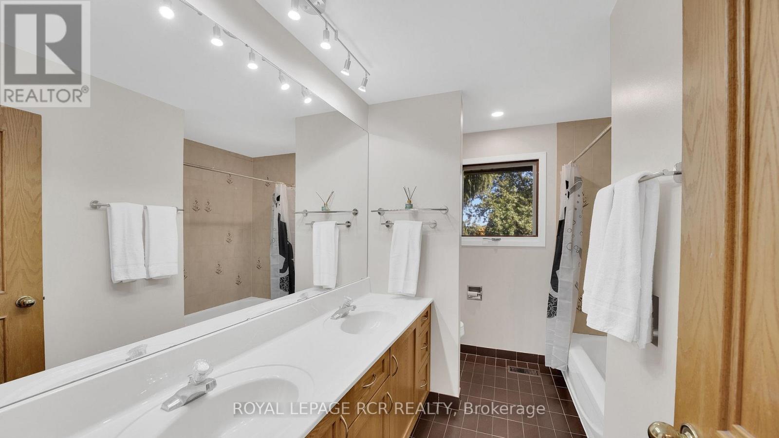 15735 Highway 27, King, Ontario  L0G 1T0 - Photo 29 - N12894778