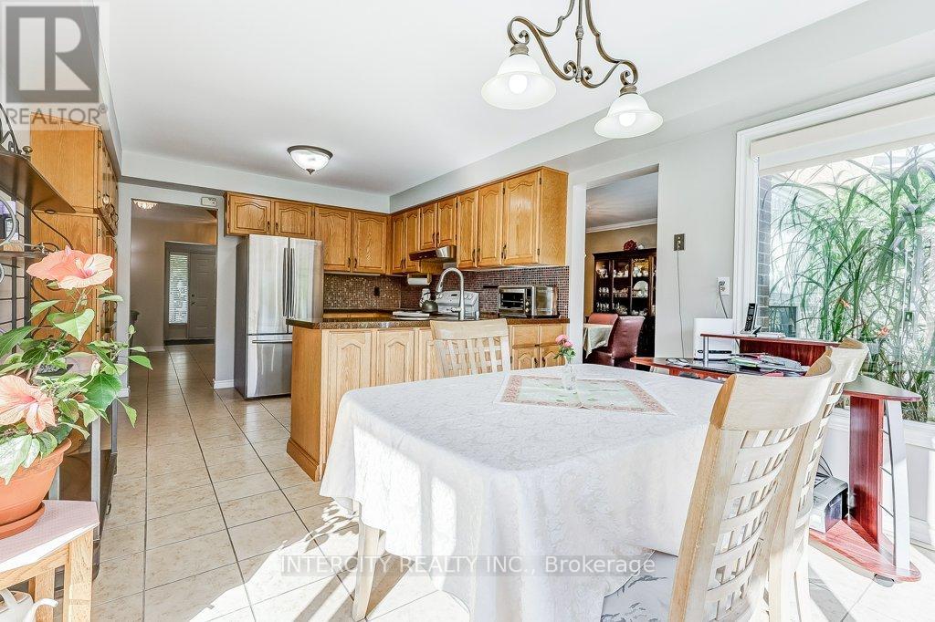 21 Marylebone Crescent, Richmond Hill, Ontario  L4E 2L5 - Photo 15 - N12894872