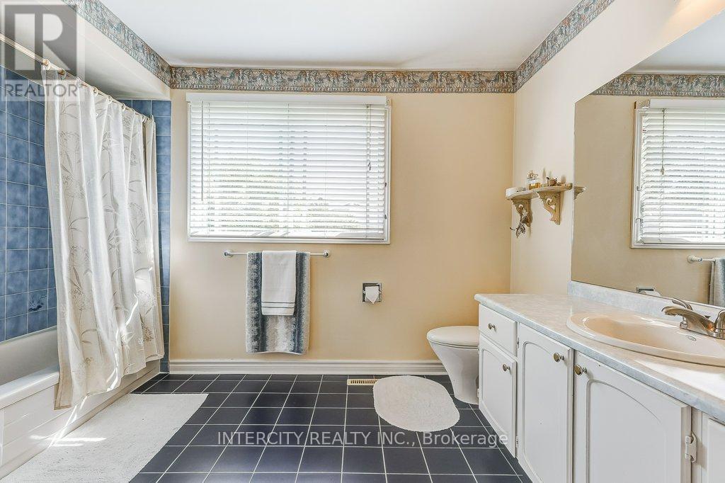 21 Marylebone Crescent, Richmond Hill, Ontario  L4E 2L5 - Photo 27 - N12894872