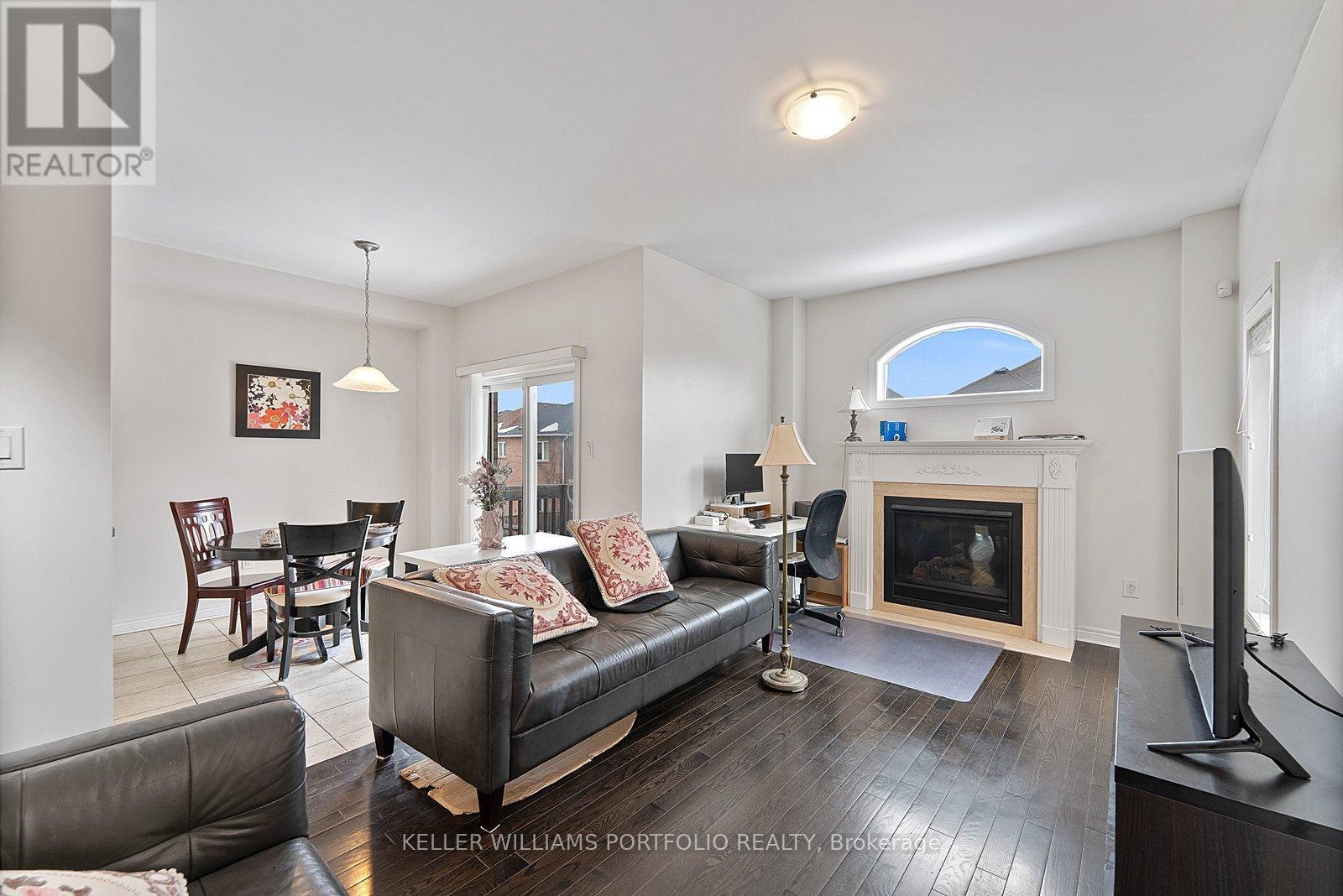 301 Oberfrick Avenue, Vaughan (Patterson), Ontario  L6A 0R5 - Photo 17 - N12894900