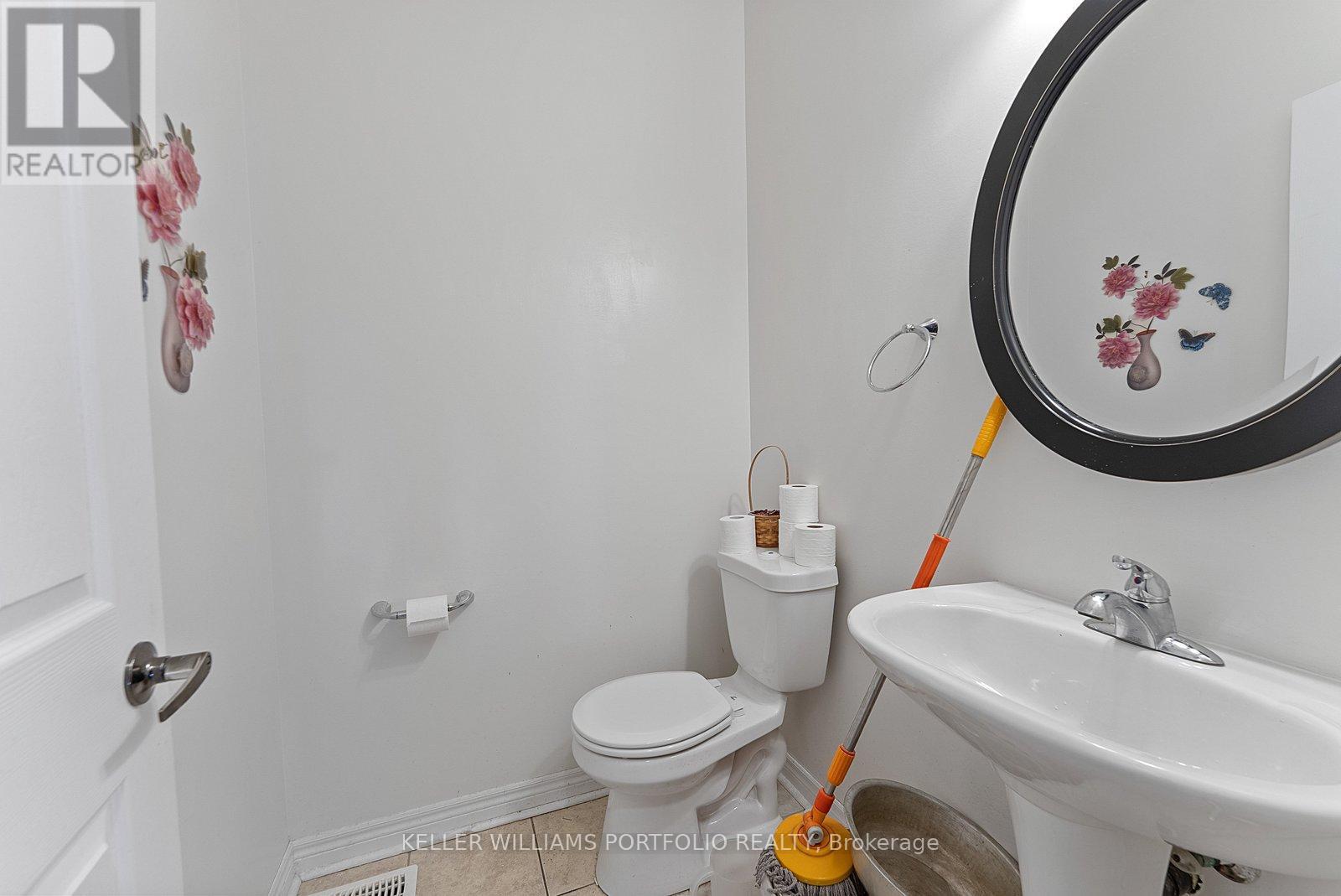 301 Oberfrick Avenue, Vaughan (Patterson), Ontario  L6A 0R5 - Photo 21 - N12894900