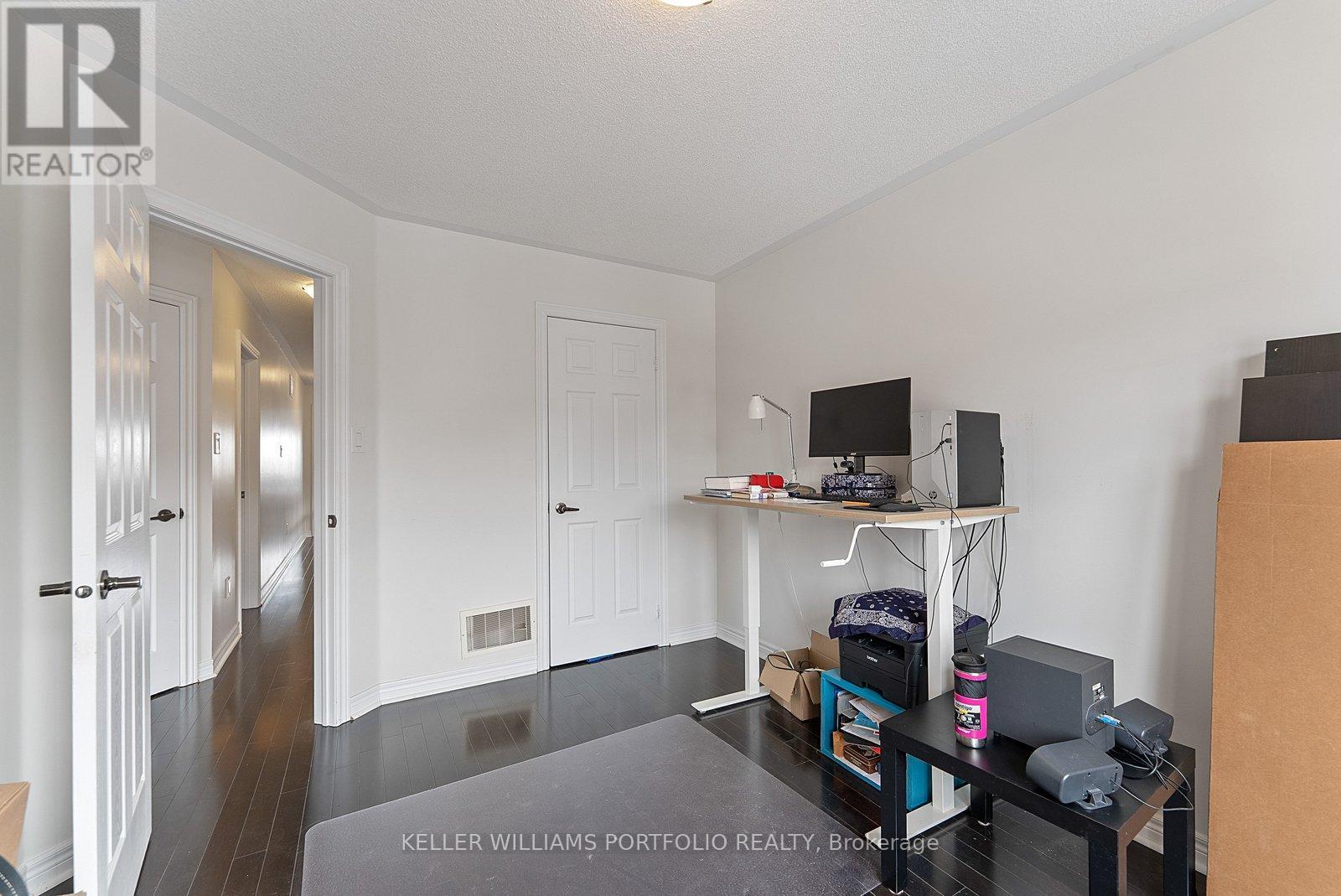 301 Oberfrick Avenue, Vaughan (Patterson), Ontario  L6A 0R5 - Photo 36 - N12894900