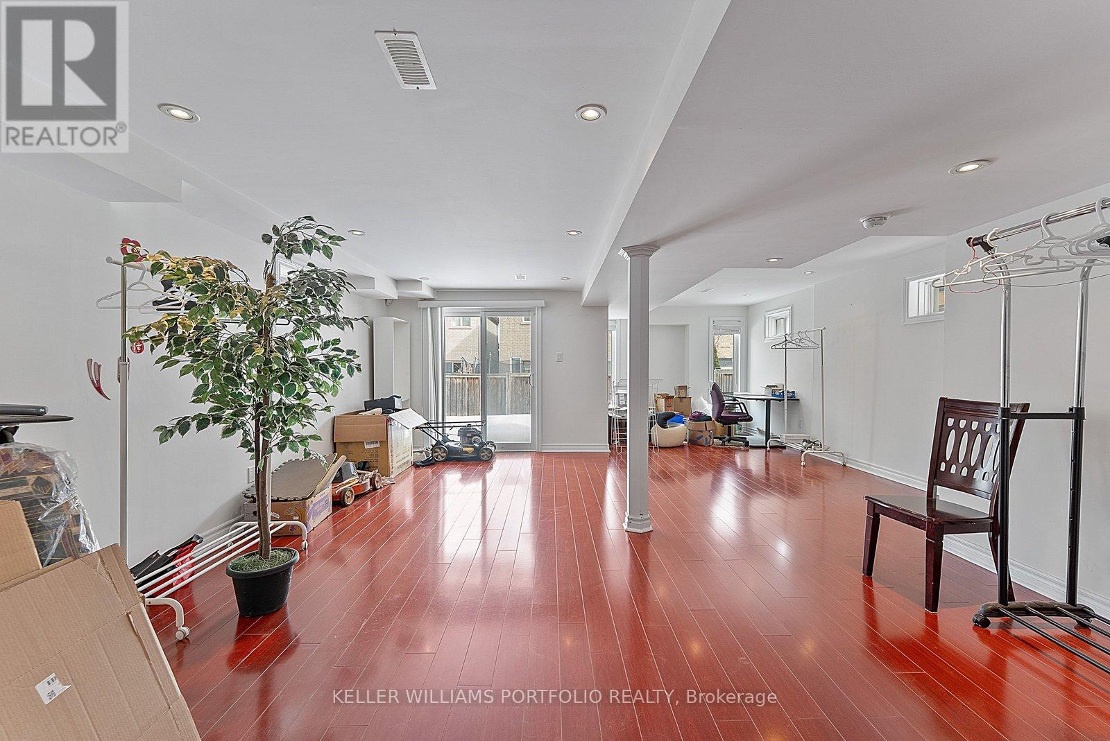 301 Oberfrick Avenue, Vaughan (Patterson), Ontario  L6A 0R5 - Photo 45 - N12894900