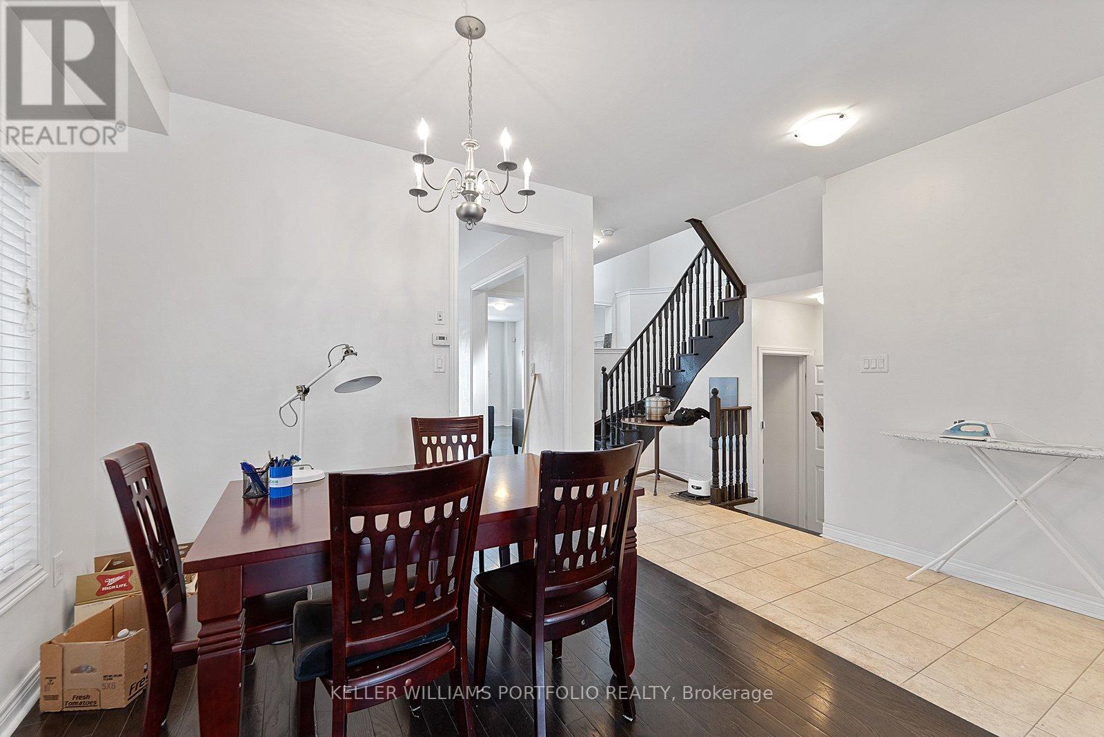 301 Oberfrick Avenue, Vaughan (Patterson), Ontario  L6A 0R5 - Photo 7 - N12894900