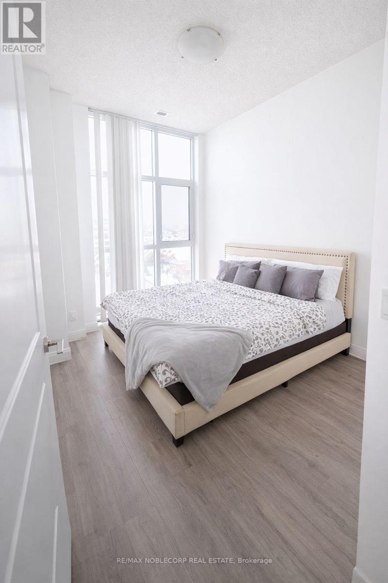 817 - 8763 Bayview Avenue, Richmond Hill (Doncrest), Ontario  L4B 3V1 - Photo 5 - N12894922