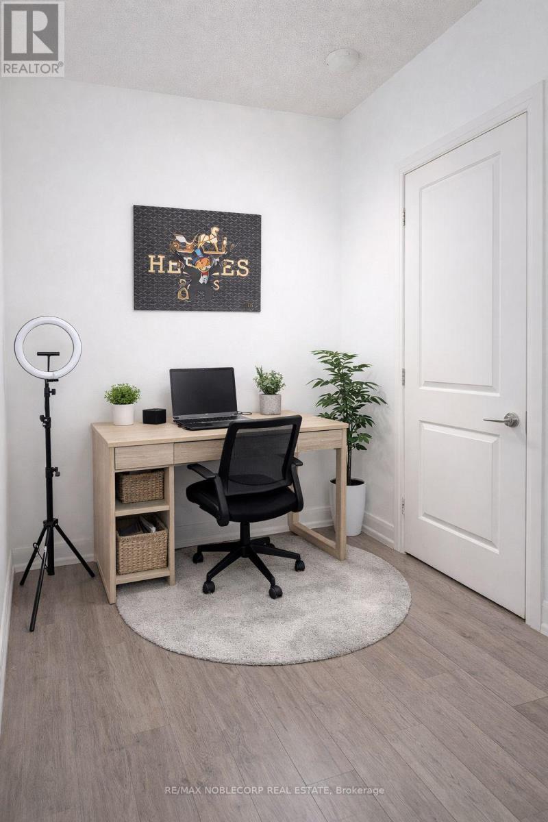 817 - 8763 Bayview Avenue, Richmond Hill (Doncrest), Ontario  L4B 3V1 - Photo 7 - N12894922