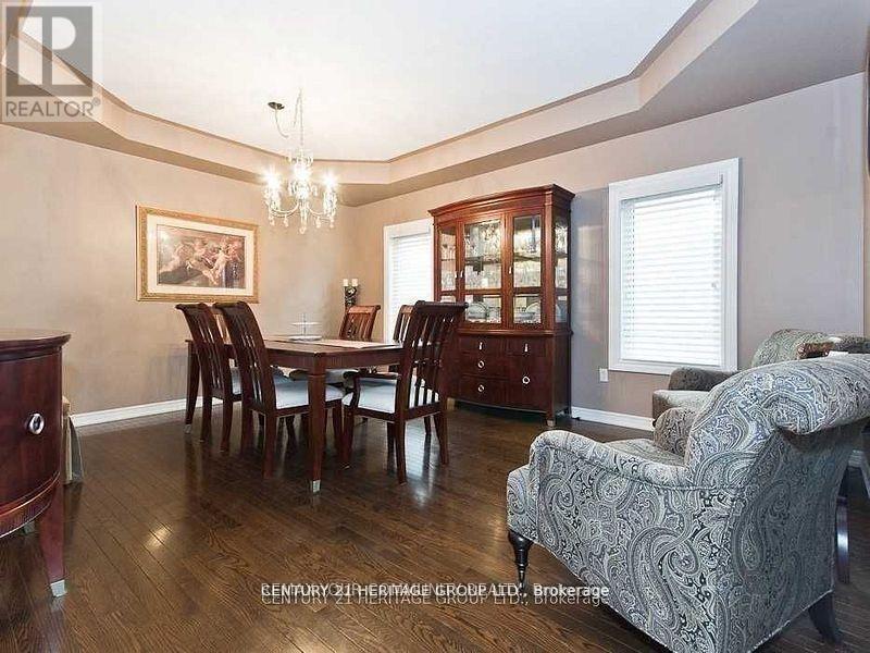 125 Timber Valley Avenue, Richmond Hill, Ontario  L4E 4Z8 - Photo 6 - N12894968