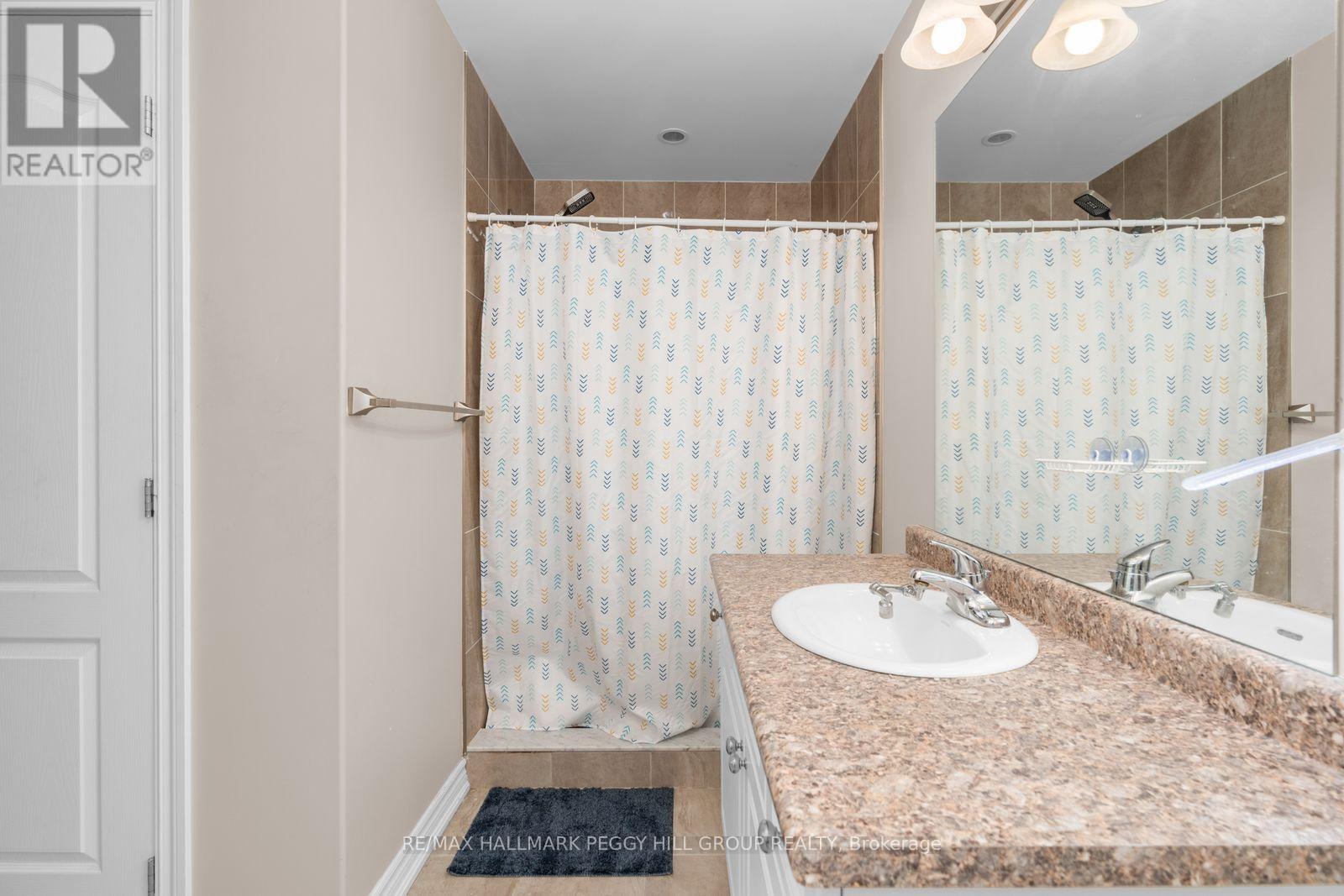 25 Bay Street, Tay (Victoria Harbour), Ontario  L0K 2A0 - Photo 7 - S12894916