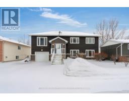 25 BAY STREET, Tay, Ontario