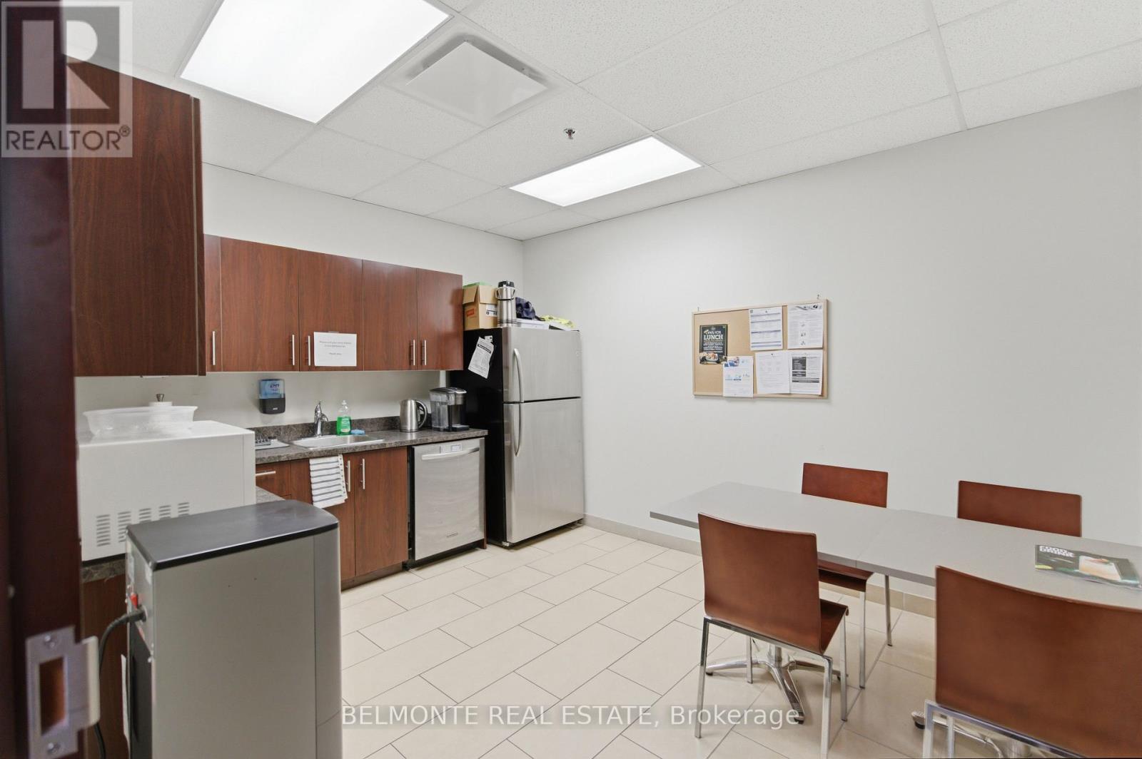 2nd & 3rd Floor - 17 King Street E, Oshawa (Central), Ontario  L1H 1A8 - Photo 13 - E12774592