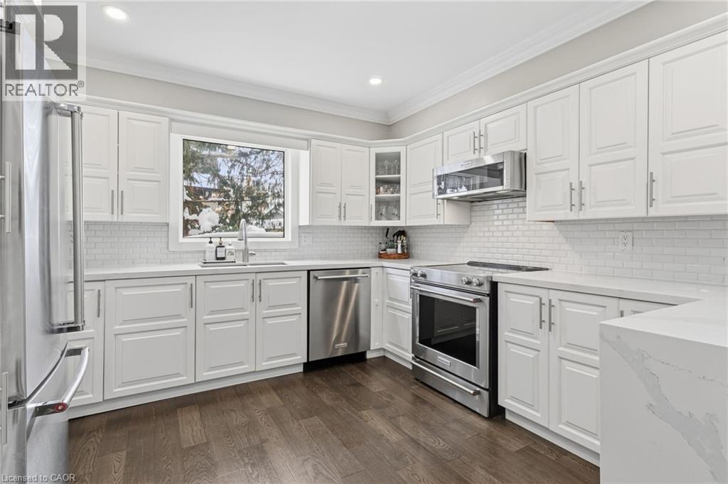 946 Nora Drive, Burlington, Ontario  L7T 3E8 - Photo 7 - 40812867