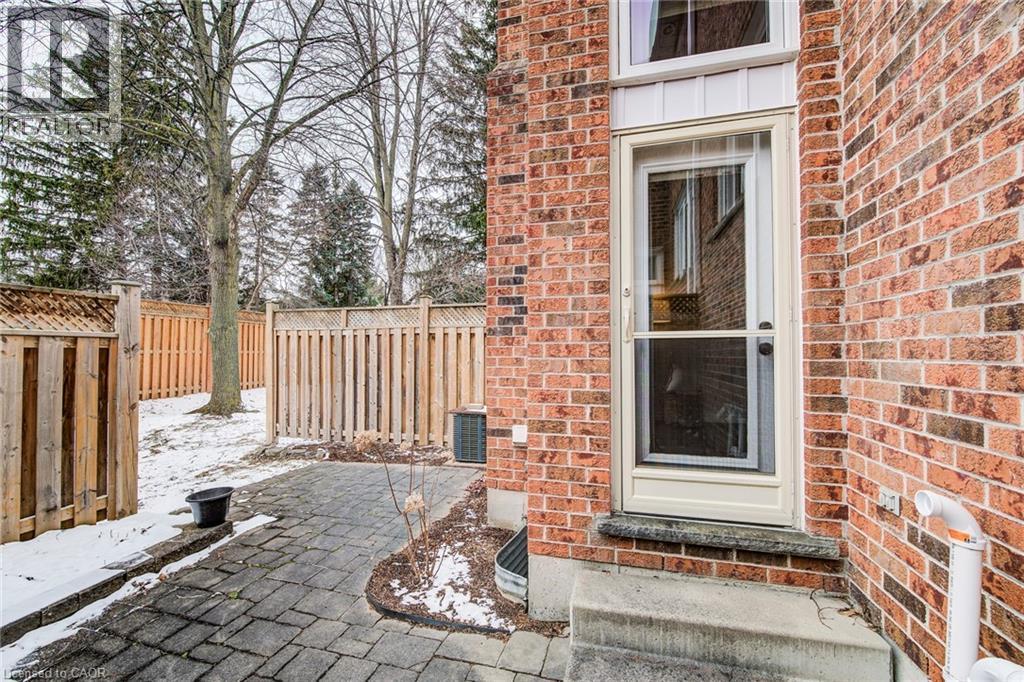 50 W Allen Street W Unit# 4, Waterloo, Ontario  N2L 6H2 - Photo 39 - 40806030