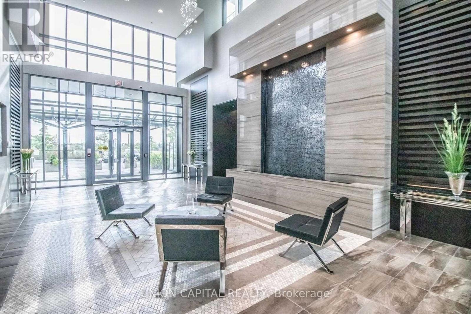 306 - 55 Yorkland Boulevard, Brampton, Ontario  L6P 4K9 - Photo 3 - W12894692