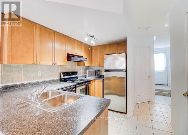 120 - 75 Turntable Crescent, Toronto, Ontario  M6H 4K8 - Photo 12 - W12894700