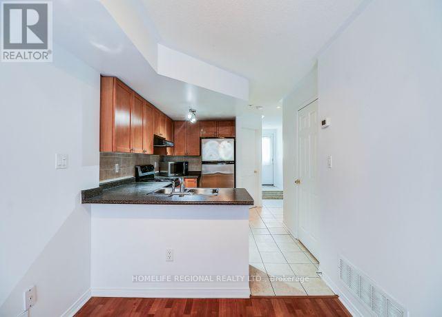 120 - 75 Turntable Crescent, Toronto, Ontario  M6H 4K8 - Photo 14 - W12894700