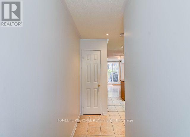 120 - 75 Turntable Crescent, Toronto, Ontario  M6H 4K8 - Photo 5 - W12894700