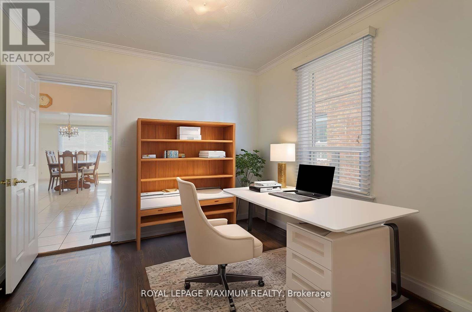 245 Belgravia Avenue, Toronto, Ontario  M6E 2M9 - Photo 17 - W12894708