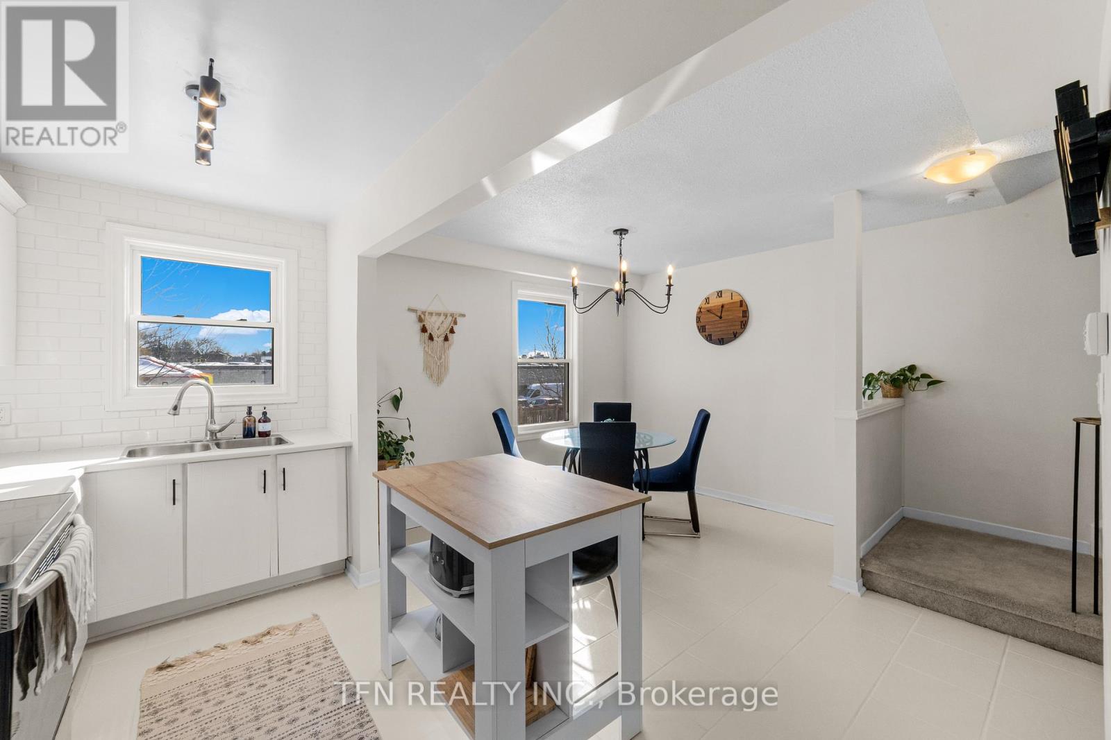 21 - 30 Heslop Road, Milton, Ontario  L9T 1B3 - Photo 15 - W12894714