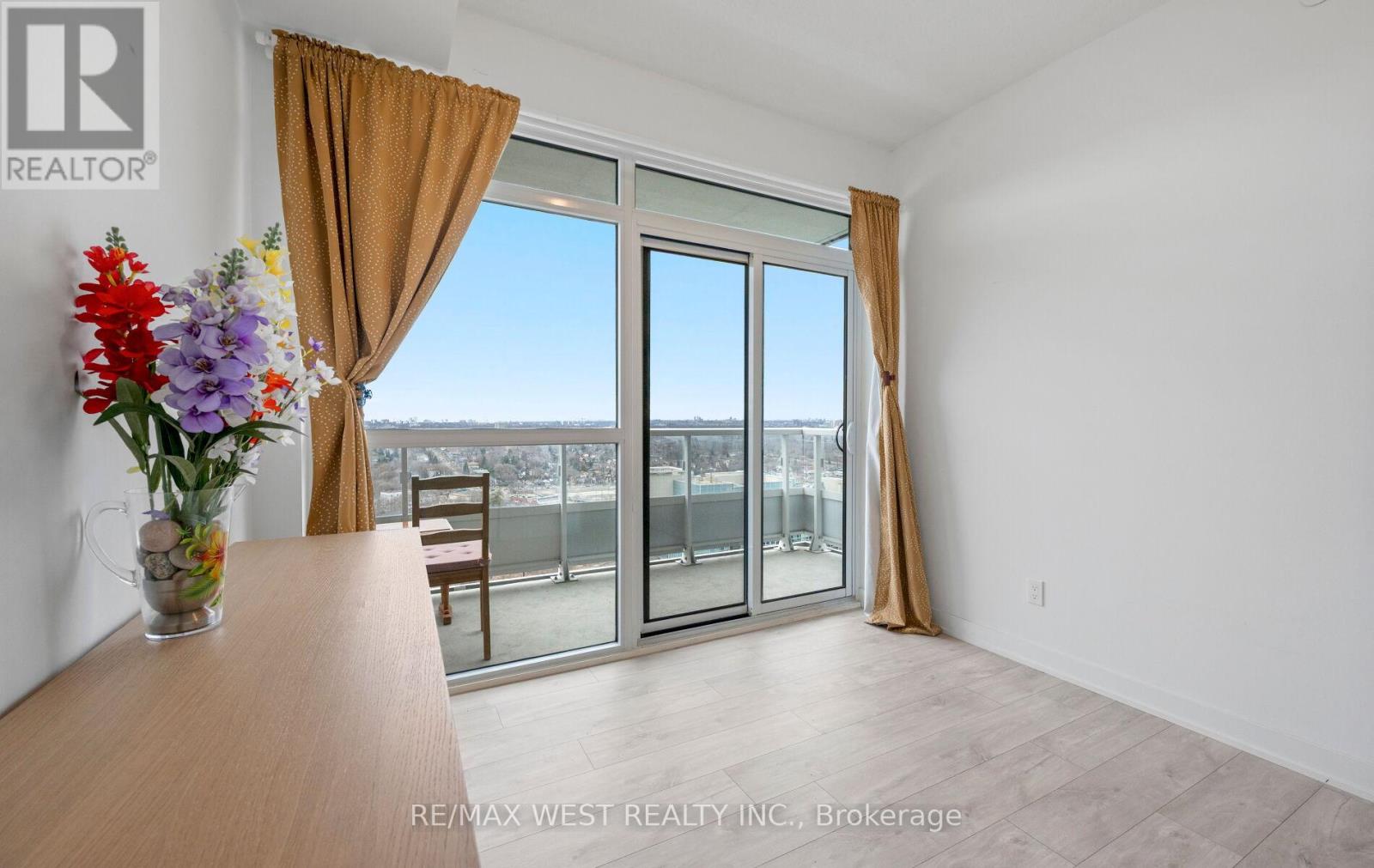 2702 - 251 Manitoba Street, Toronto, Ontario  M8Y 0C7 - Photo 19 - W12894726