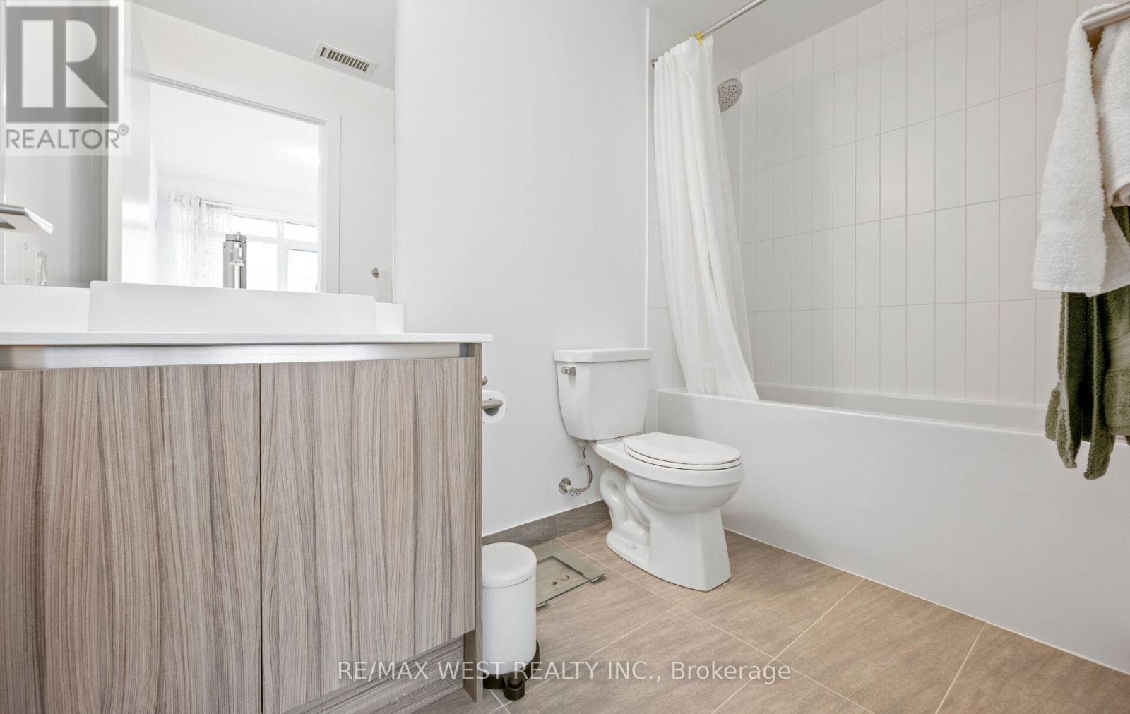 2702 - 251 Manitoba Street, Toronto, Ontario  M8Y 0C7 - Photo 24 - W12894726