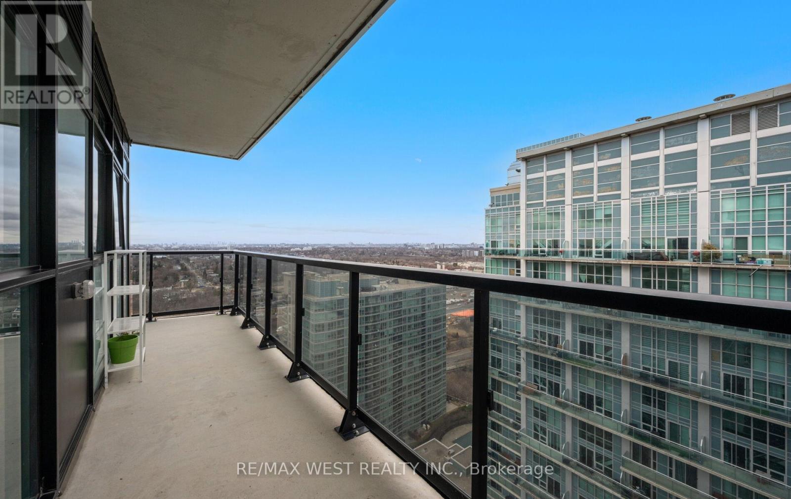 2702 - 251 Manitoba Street, Toronto, Ontario  M8Y 0C7 - Photo 8 - W12894726