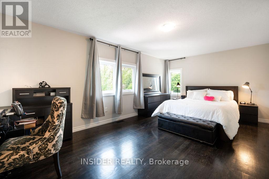 5409 Duchess Court, Burlington, Ontario  L7L 6Z4 - Photo 18 - W12894730