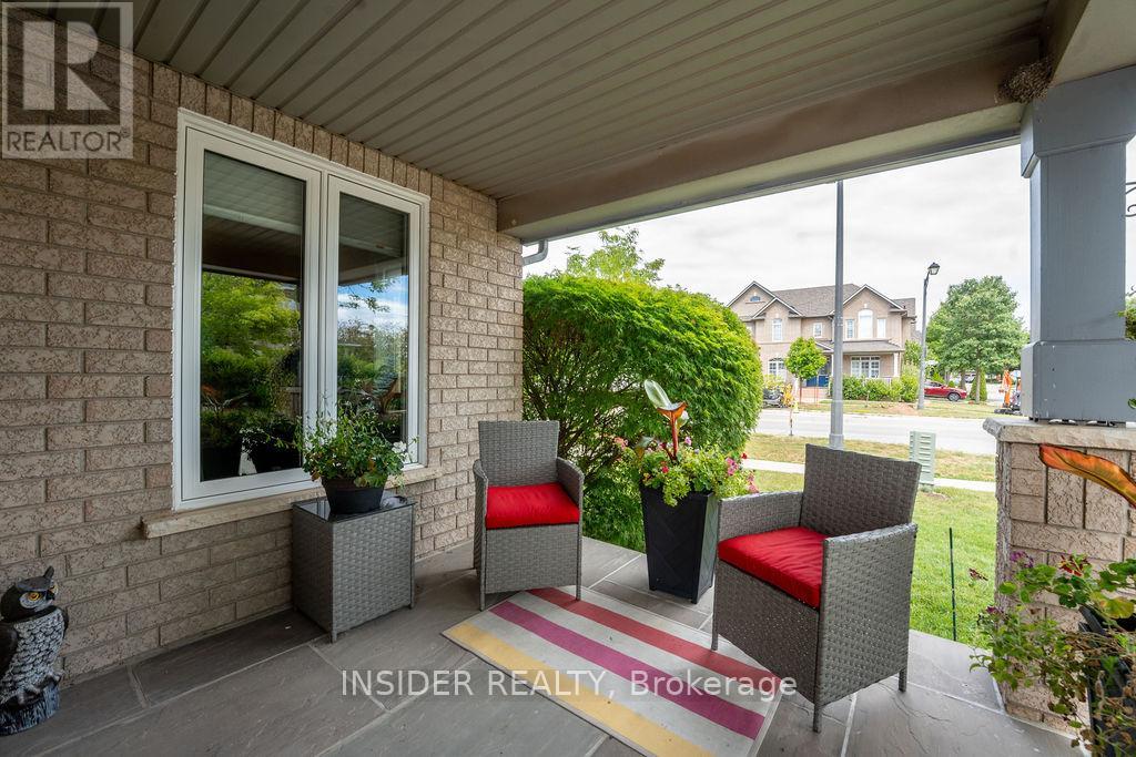 5409 Duchess Court, Burlington, Ontario  L7L 6Z4 - Photo 33 - W12894730