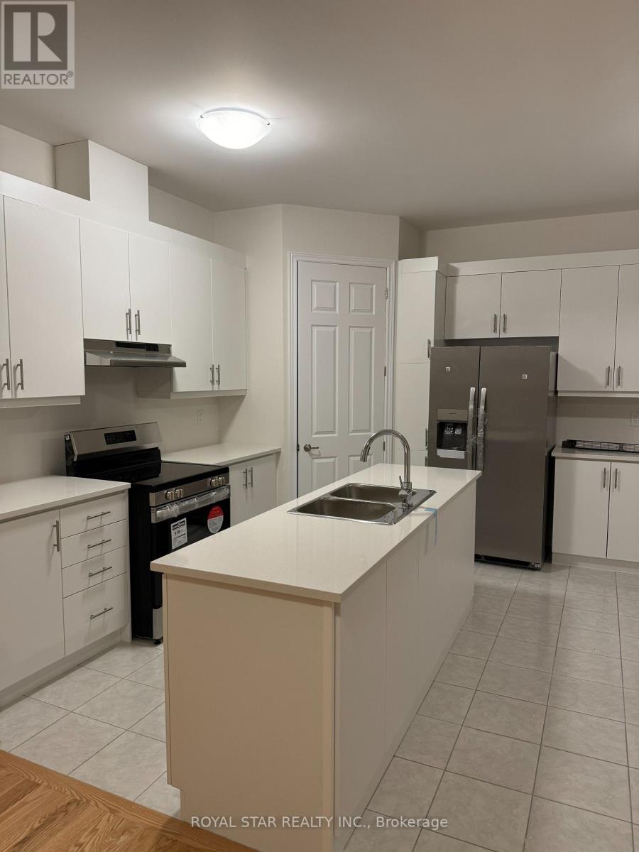 80 Claremont Drive, Brampton, Ontario  L6R 4E8 - Photo 6 - W12894746