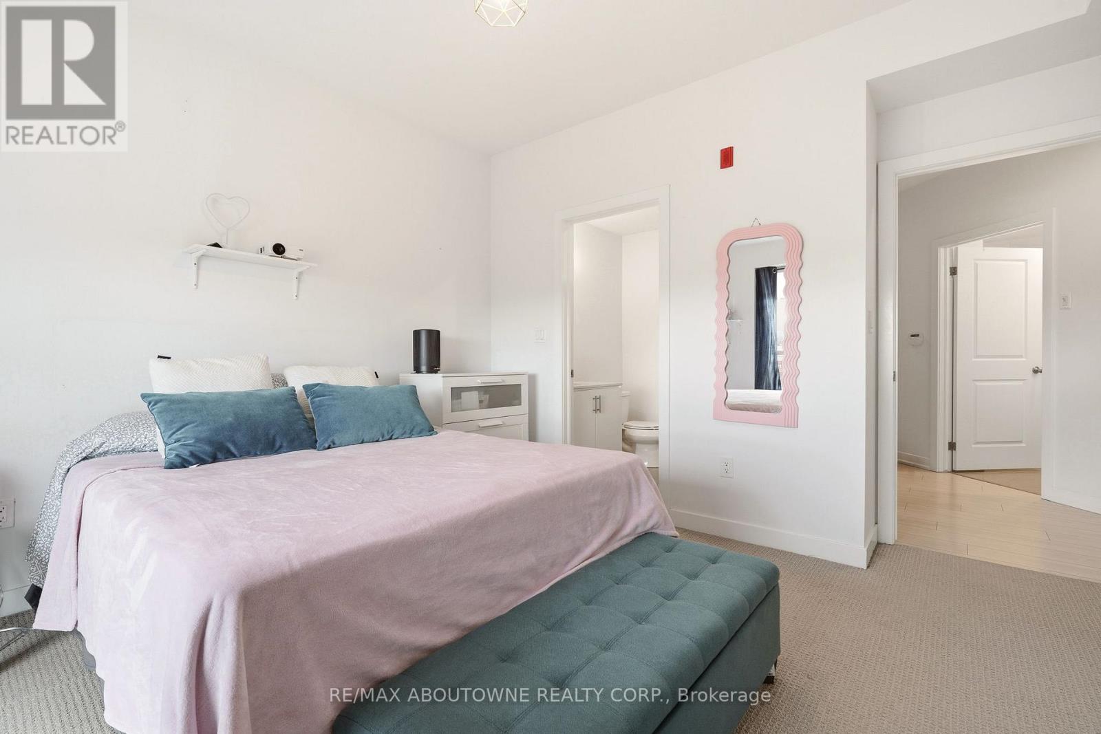 309 - 4040 Upper Middle Road, Burlington, Ontario  L7M 0H2 - Photo 4 - W12894772