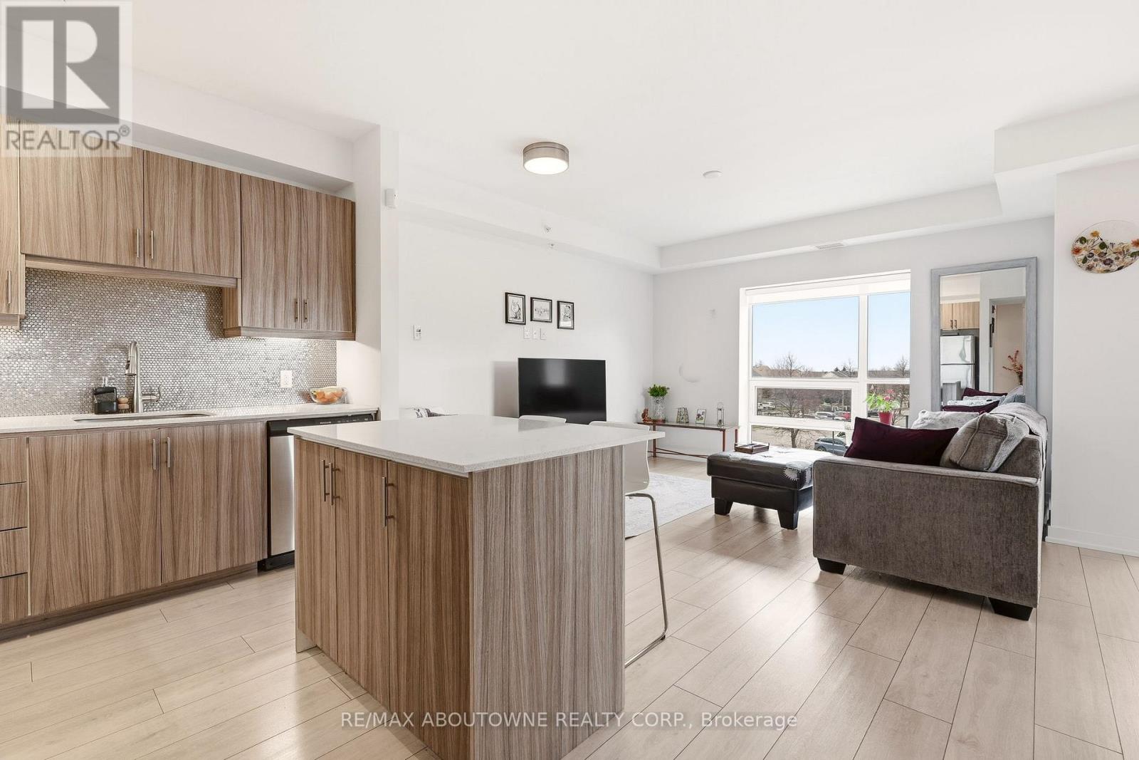 309 - 4040 Upper Middle Road, Burlington, Ontario  L7M 0H2 - Photo 7 - W12894772