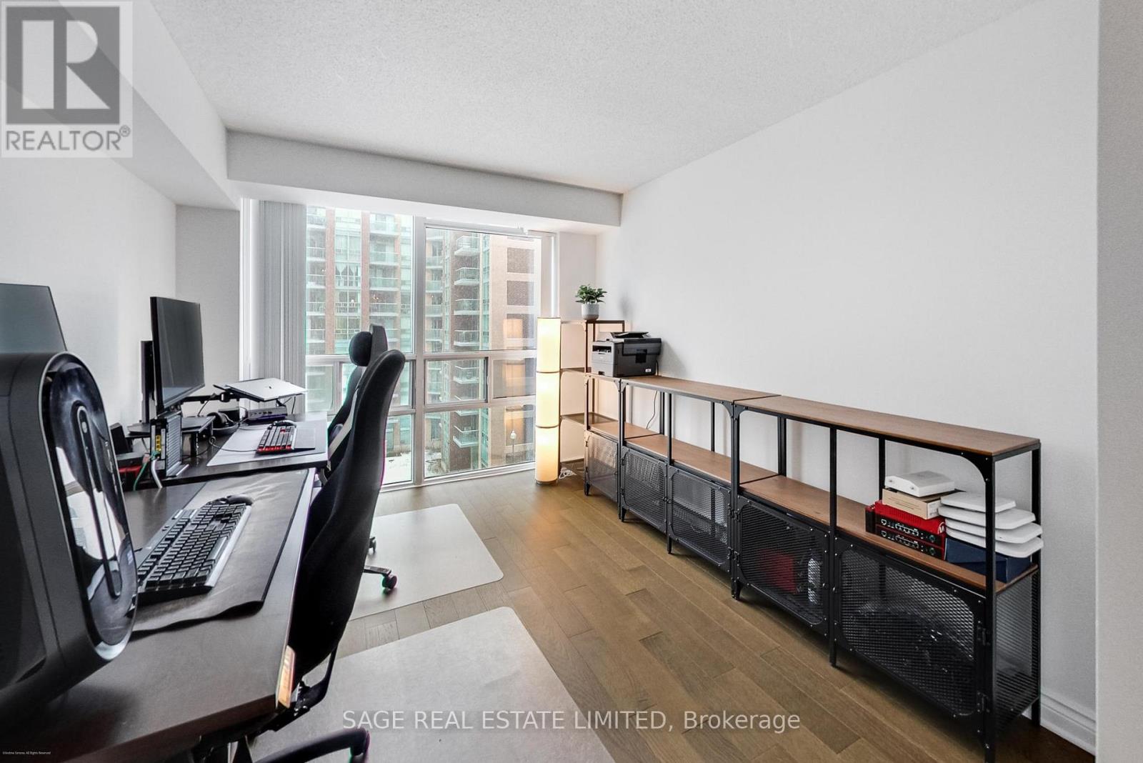 513 - 11 Michael Power Place, Toronto, Ontario  M9A 5G3 - Photo 12 - W12894774