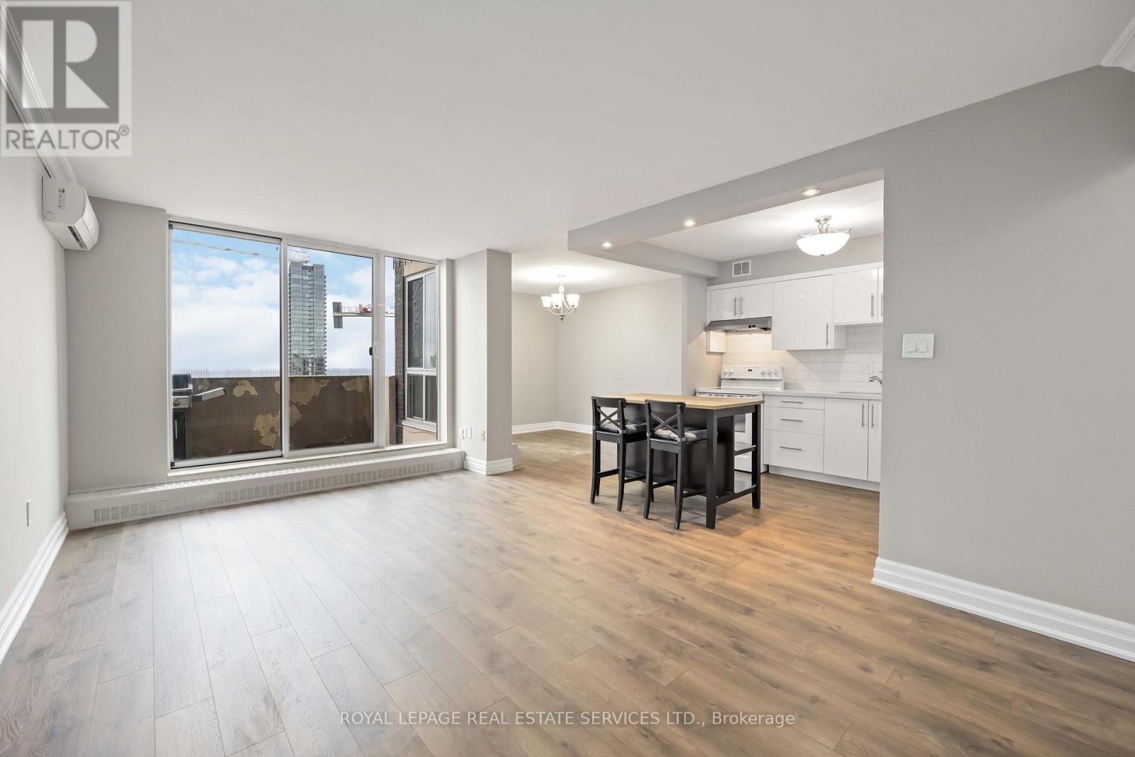808 - 60 Southport Street, Toronto, Ontario  M6S 3N4 - Photo 11 - W12894810