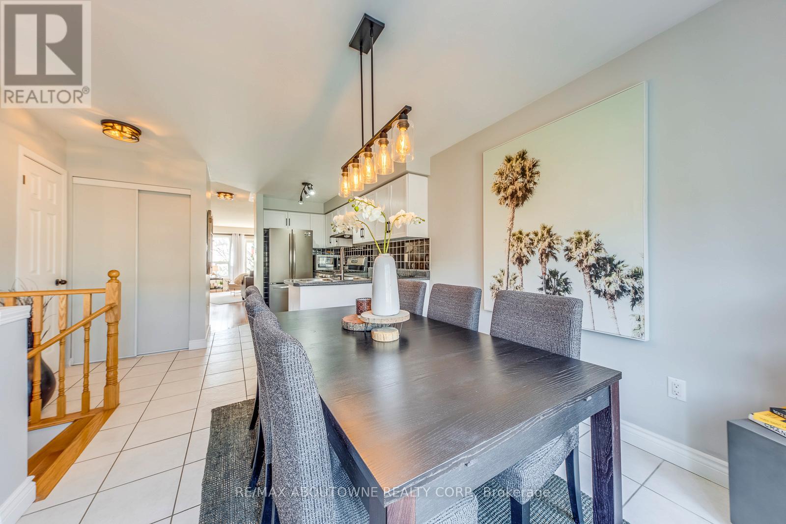 34 Palomino Trail, Halton Hills, Ontario  L7G 6E9 - Photo 10 - W12894824