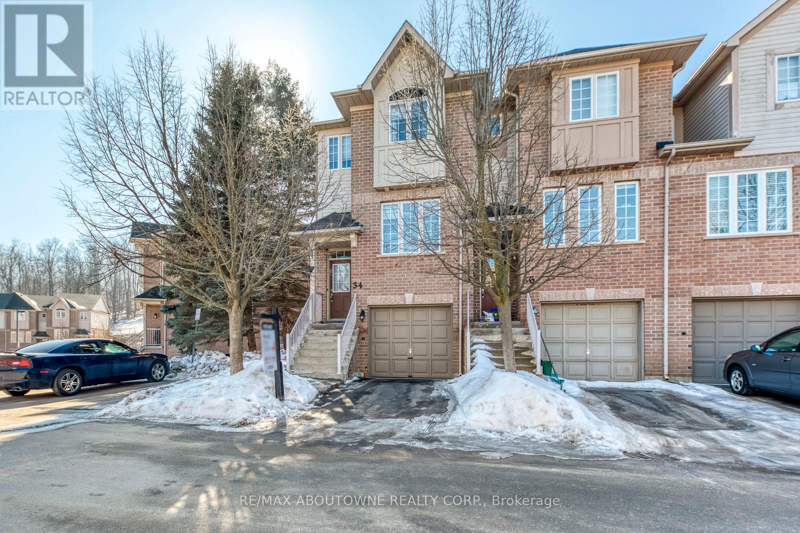 34 Palomino Trail, Halton Hills, Ontario  L7G 6E9 - Photo 2 - W12894824