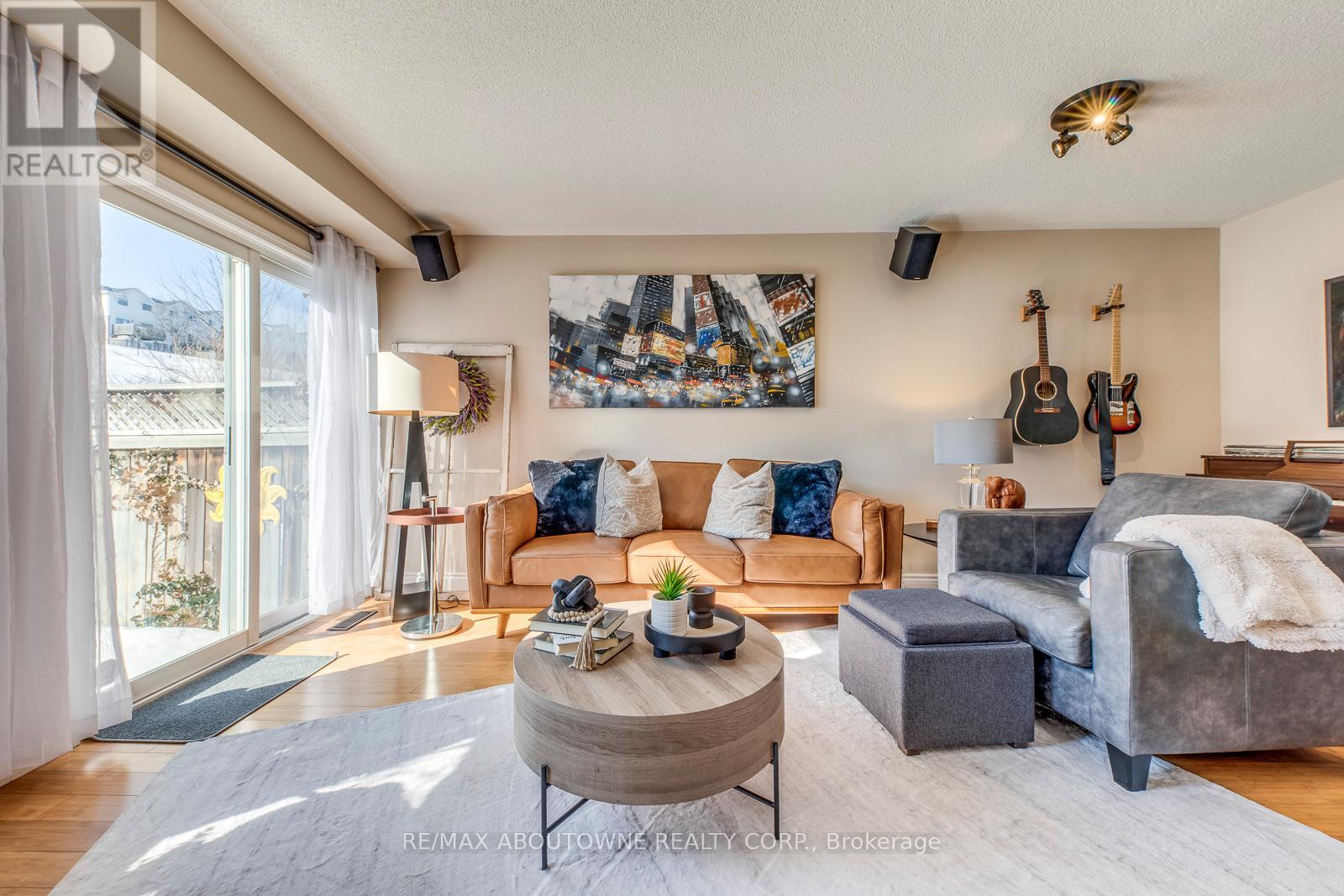 34 Palomino Trail, Halton Hills, Ontario  L7G 6E9 - Photo 20 - W12894824