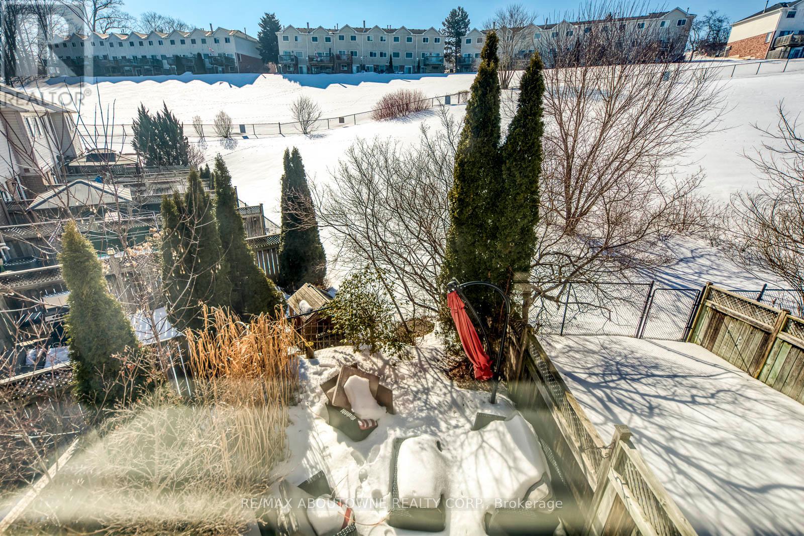 34 Palomino Trail, Halton Hills, Ontario  L7G 6E9 - Photo 27 - W12894824